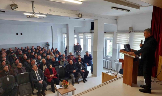 Bilecik'te 'Yağlık Ayçiçeğinde Sözleşmeli Üretim' toplantısı yapıldı