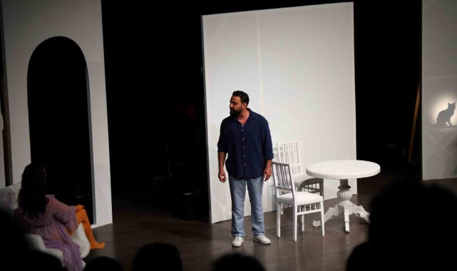 Bodrum&#039;da Çiçu, izleyicisiyle buluştu