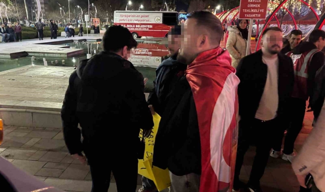Bolu'da 2 şahıs, 'Cumhurbaşkanına hakaret' suçundan tutuklandı