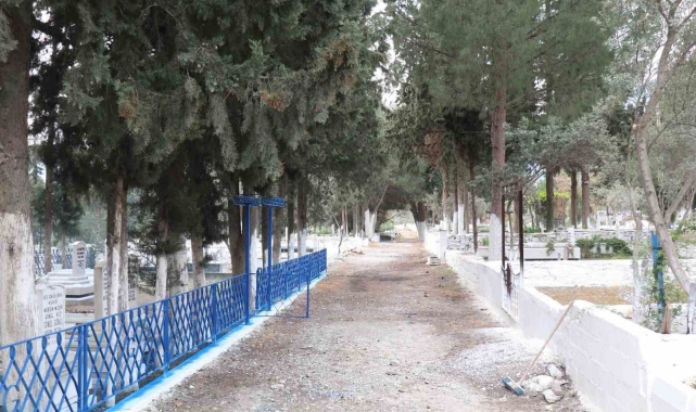 Bozdoğan'da bayram öncesi mezarlık bakımları tamamlandı