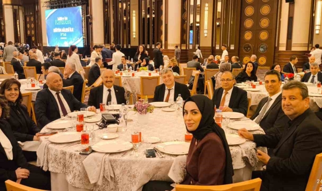 Bozkan ve beraberindeki heyet iftar programına katıldı
