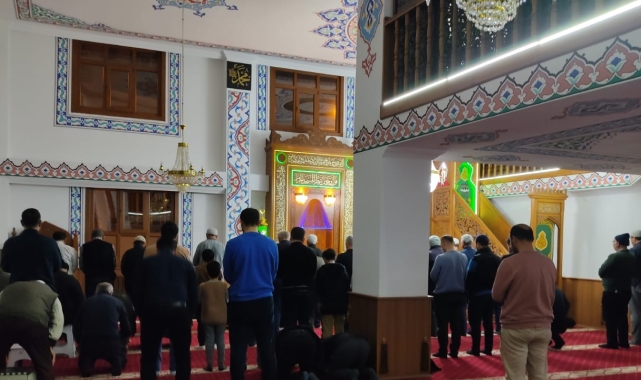 Bozkır'da hatimle teravih namazı