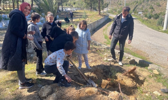 Bozyazı'da fidanlar toprakla buluşturuldu