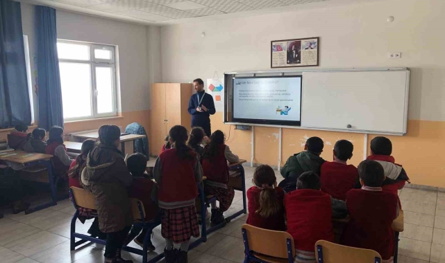 Bulanık'ta '4 Mart Obezite ve Şişmanlık Günü Farkındalık' etkinliği