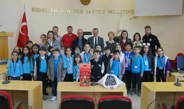 Burhaniyeli miniklerden örnek çevre duyarlılığı