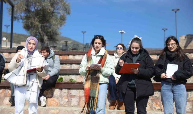Bursalı öğrenciler Hereke Kalesi'ne hayran kaldı