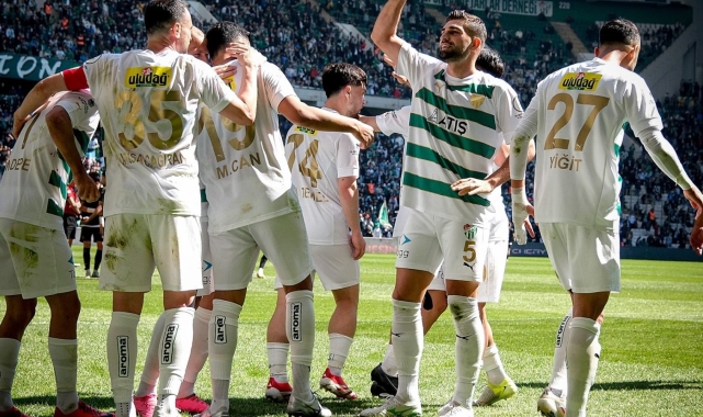 Bursaspor puan farkını tekrar açtı