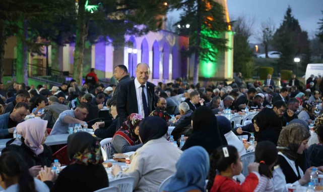 Büyükşehir 12 kırsal ilçede iftar sofraları kurdu