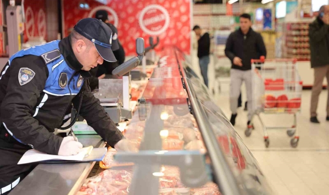 Büyükşehir zabıta, Ramazan'da da gıda güvenliği için sahada