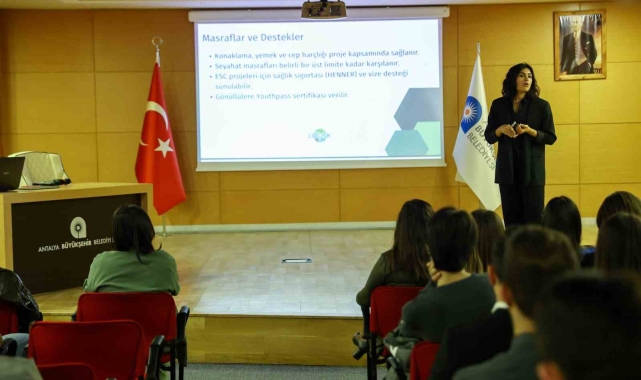 Büyükşehir'de gençlere Avrupa Birliği fırsatları toplantısı