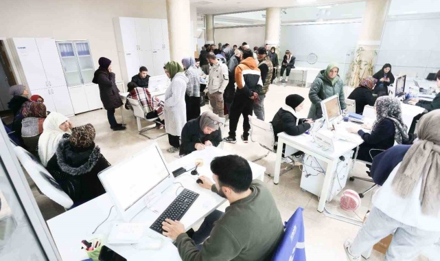 Canik'te tüm sınav ücretleri belediyeden