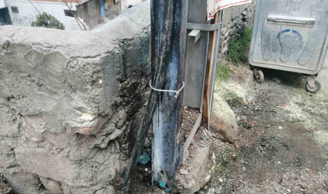 ÇEDAŞ'ın yanan elektrik kabloları tedirgin etti