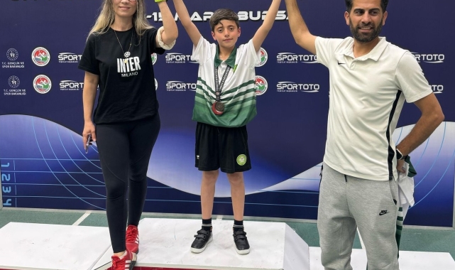 Cengiz Ebubekir Karayılan, atletizmde Türkiye 3'üncüsü oldu