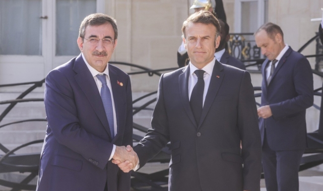 Cevdet Yılmaz, Fransa'da Ukrayna toplantısına katılıyor