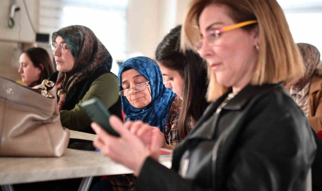 Çukurovalı üreten kadınlara dijital pazarlama eğitimi