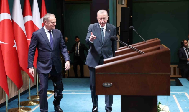Cumhurbaşkanı Erdoğan: "AB, güç ve irtifa kaybının önüne geçmek istiyorsa bunu Türkiye'nin tam üyeliğiyle başarabilir"