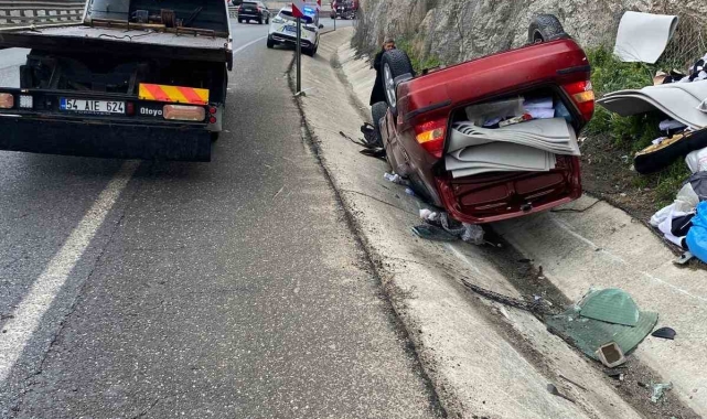 D-650'de takla atan otomobilden yara almadan kurtuldu