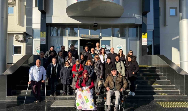 Dekan Akın: "Ağız ve diş sağlığı, genel sağlığın önemli bir parçasıdır"