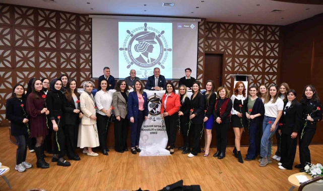 Denizci Türk kadınların ilk derneği kuruldu