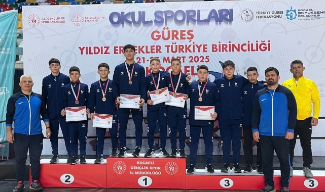 Denizlili güreşçilerden Türkiye Şampiyonluğu