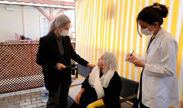 Dezavantajlı depremzedelerin ağız ve diş sağlığı taraması yapıldı
