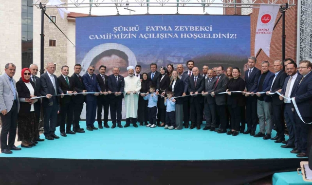 Diyanet İşleri Başkanı Erbaş, Şükrü-Fatma Zeybekci Camiini ibadete açtı