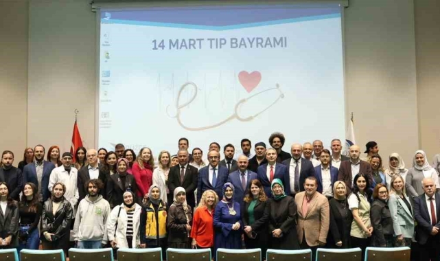 Düzce Üniversitesi'nde Tıp Bayramı kutlandı