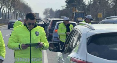 Düzce'de polis ekiplerinden şok denetim