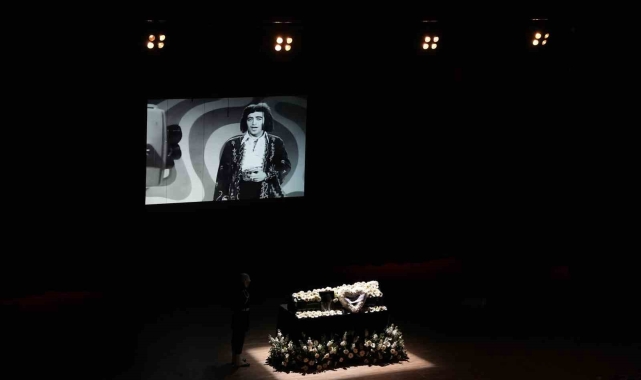 Edip Akbayram için Cemal Reşit Rey Konser Salonu'nda tören düzenlendi