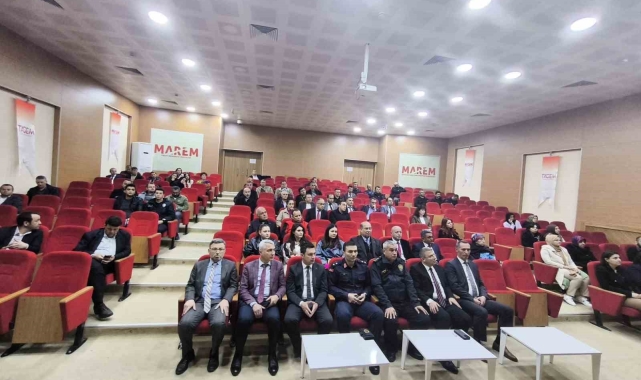 Eğirdir'de güvenli internet kullanımı eğitimi