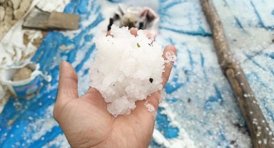 Elazığ'da dolu yağışı etkili oldu