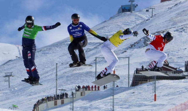 Erzurum'da dünya snowboard kupası heyecanı