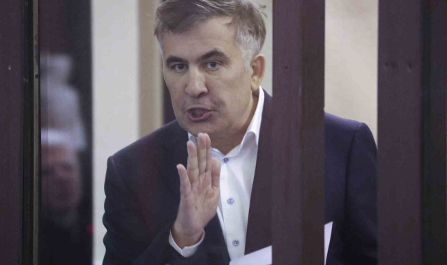 Eski Gürcistan Cumhurbaşkanı Saakaşvili'ye 9 yıl hapis cezası