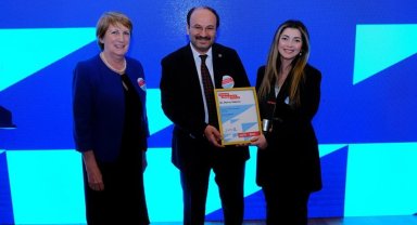 ETÜ'lü akademisyen British Council'den ödül aldı