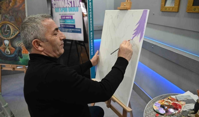 'Fırça İzleri' karma sergisi sanatseverlerle buluştu