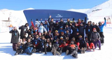 FIS Dünya Snowboard Kupası Erzurum'da tamamlandı