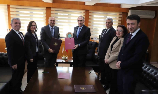 FÜ ve Çimentaş Elazığ fabrikası arasında sanayi iş birliği protokolü imzalandı