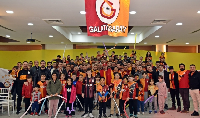 Galatasaray taraftar grubunun iftar yemeği büyük ilgi gördü