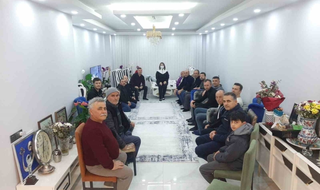Geçirdiği ameliyat sonrası Başkan Tekin'e personelden sürpriz