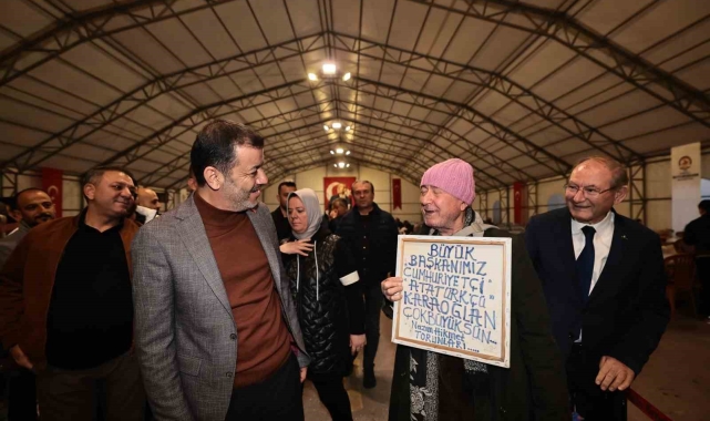 Geleneksel iftar çadırında ilk iftar yapıldı