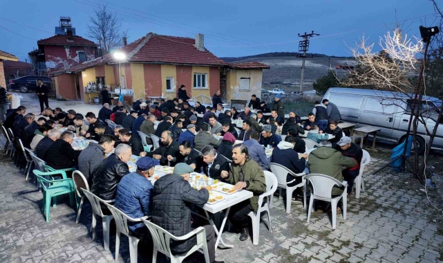Gemiçli yörükler ve misafirleri iftarda bir araya geldi