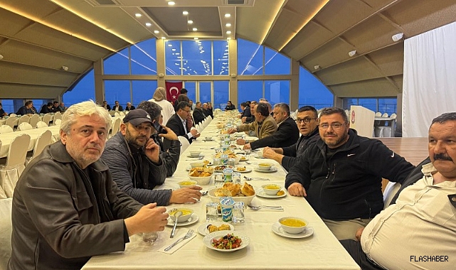 Gerze’de muhtarlar iftar sofrasında bir araya geldi
