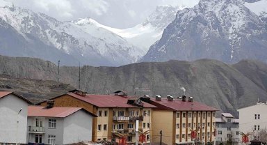 Hakkari'de mart ayında kar sürprizi