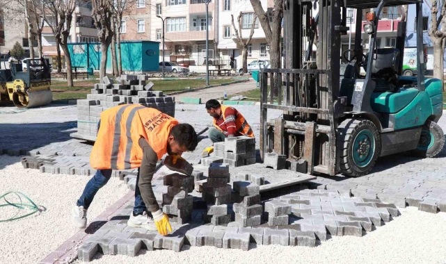 Haliliye'de deforme olmuş yollar yenileniyor