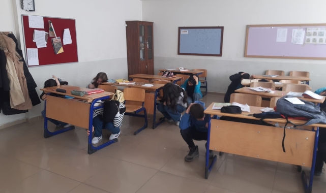 Hisarcık AİHL'de deprem tahliye tatbikatı