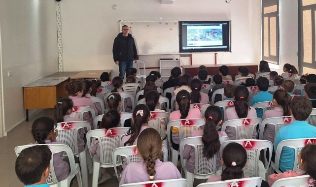 Hisarcık'ta ilkokul öğrencilerine teknoloji bağımlılığı semineri