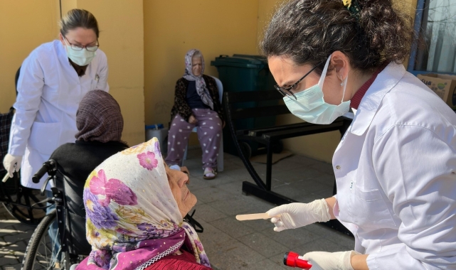 Huzurevi sakinlerine diş taraması yapıldı