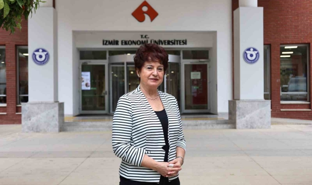 İEÜ'lü profesöre 'uluslararası' gurur