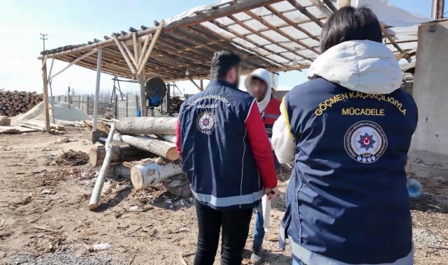 Iğdır'da çalışma izni olmayan yabancı uyruklu düzensiz göçmen çalıştıran iş yerlerine operasyon