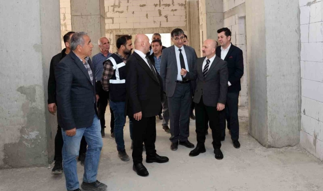 İl protokolü, yeni devlet hastanesi inşaatını inceledi